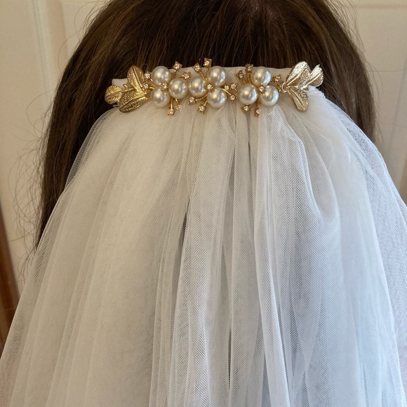 White Two layered Veil - Picture 8 of 8